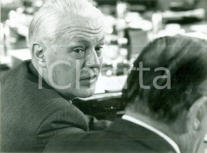 Fotografia d epoca originale 1988 BONN Gerhard STOLTENBERG a una riunione Fotografia 1
