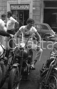 Fotografia d'epoca originale 1965 ca MONGHIDORO? Gianni MORANDI su Harley Davidson NEGATIVO ORIGINALE * 1