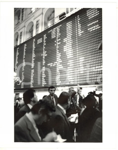 Fotografia d epoca originale 1987 MILANO Borsa Italiana  Quotazione titoli LLOYD ADRIATICO Foto 3 1