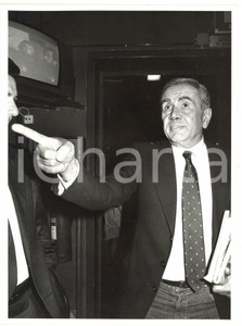 Fotografia d epoca originale 1985 ca ANTENNA 3  Ritratto di Enzo TORTORA  Fotografia VINTAGE 18x24 cm 1