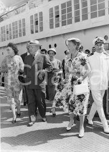 Fotografia d epoca originale 1958 GENOVA Arrivo ex presidente Harry TRUMAN con la moglie Elizabeth Foto 1 1