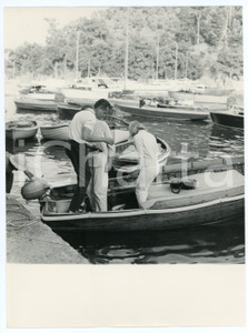 Fotografia d epoca originale 1962 PORTOFINO Glenn FORD Hope LANGE su un motoscafo Fotografia vintage RARA 1