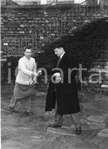 Fotografia d epoca originale 1956 SANTA MARGHERITA LIGURE Laurence OLIVIER al Grand Hotel Miramare Foto 2 1