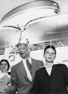 Fotografia d epoca originale 1956 GENOVA  T/N ANDREA DORIA Enzo PINZA sbarca in Italia  Foto 18x24 cm 1 1