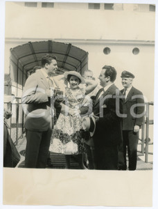 Fotografia d epoca originale 1959 GENOVA Arrivo cantanti Achille TOGLIANI Carlo BERGONZI Foto vintage 18x24 1