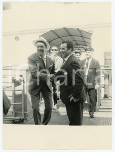 Fotografia d epoca originale 1959 GENOVA Arrivo cantanti Achille TOGLIANI Carlo BERGONZI Foto 18x24 cm 2 1