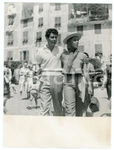Fotografia d epoca originale 1959 PORTOFINO Liz TAYLOR Eddie FISHER in piazzetta  Foto 18x24 cm 1 1