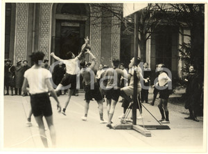Fotografia d epoca originale 1933 MILANO Liceo Manzoni  Torneo di pallacanestro dell ONB Foto 24x18 cm 1