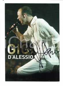 Autografo originale 2010ca Gigi D’ALESSIO  Autografo  originale su cartolina 1