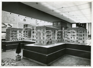 Fotografia d epoca originale 1939 MILANO Fiera Campionaria  Plastico Istituto di Sanità Pubblica  Foto 1