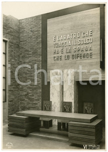 Fotografia d epoca originale 1936 MILANO VI Triennale  Sala rappresentanza del Comune di APRILIA Foto 16x23 1