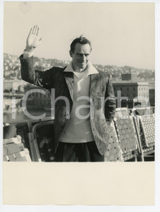Fotografia d epoca originale 1959 GENOVA Charlton HESTON su transatlantico INDEPENDENCE Foto 18x24 cm 1 1