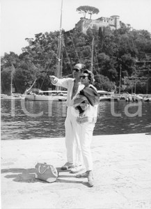 Fotografia d epoca originale 1958 PORTOFINO  Rex HARRISON Kay KENDALL in vacanza  Foto 18x24 cm 2 1