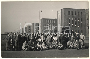 Cartolina originale da collezione 1960 ca WOLFSBURG Una visita alla fabbrica della WOLKSWAGEN Cartolina 1