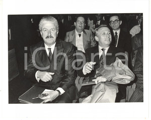 Fotografia d epoca originale 1990 ca MILANO  MONTEDISON Giorgio PORTA durante conferenza  Foto 25x20 1