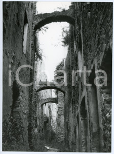 Fotografia d epoca originale 1963 SANREMO Fraz. BUSSANA VECCHIA Veduta di un carruggio  Foto 17x24 cm 1