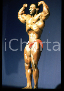 Fotografia d epoca originale 1989 RIMINI  Brian BUCHANAN in gara a MR. OLYMPIA 35mm VINTAGE SLIDE 1
