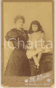 Fotografia d epoca originale 1880 ca COMO Madre e figlia  Ritratto Foto Riccardo PIATTI CDV 1