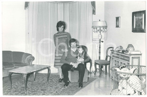 Fotografia d epoca originale 1970 ca CALCIO  JUVENTUS Pietro GEDEONE CARMIGNANI con moglie e figlio  Foto 1