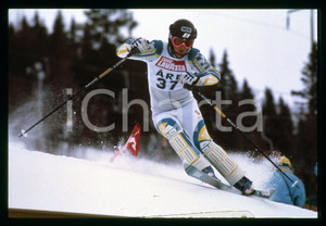 Fotografia d epoca originale 1988 ARE SCI LarsGoran HALVARSSON durante SLALOM SPECIALE 35mm VINTAGE SLIDE 1