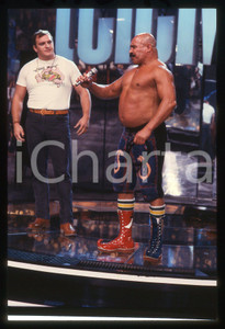 Fotografia d epoca originale 35mm vintage slide 1987 CANALE 5 TELEMIKE  THE IRON SHEIK vs OUTBACK JACK WWF 1
