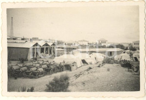 Fotografia d epoca originale 1936 AOI MOGADISCIO Campo italiano con panetteria e forni  Foto 9x6 cm 1