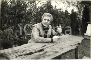 Fotografia d epoca originale 1975 ca COSTUME ITALIA Ugo PAGLIAI in campagna  Ritratto Foto 30x20 7 1