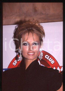 Fotografia d epoca originale Adriana SKLENARIKOVA FASHION Slovak model Portrait 1999  35 mm vintage slide 15 1