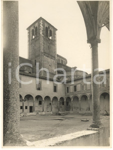 Fotografia d epoca originale 1935 ca MILANO Basilica di SAN SIMPLICIANO  Chiostro  Foto 18x24 cm 1