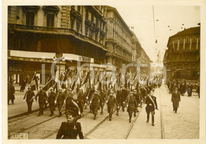 Fotografia d epoca originale 1941 MILANO Via Dante  Adunata legionari di Spagna e reduci Foto 18x13 cm 1