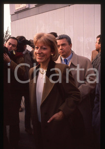 Fotografia d epoca originale 1990 ca COSTUME  Gemma CALABRESI moglie commissario Luigi 35mm VINTAGE SLIDE 3 1