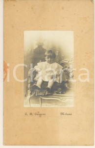 Fotografia d epoca originale 1905 ca MILANO Ritratto di Alberto LAVEZZI bambino  Foto G. B. GANZINI 1