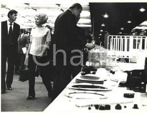 Fotografia d epoca originale 1974 MOSCA URSS KHIMIA Mostra Chimica Internazionale  Stand MONTEDISON Foto 3 1