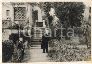 Fotografia d epoca originale 1950 ca VENETO Pietro DOGA nella sua villa  Foto con dedica 15x10 cm 1