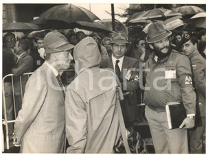 Fotografia d epoca originale 1983 ? MILANO Piazza 5 Giornate  Visita del Papa  Alpini Foto 24x18 cm 2 1
