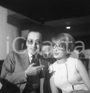 Fotografia d epoca originale 1967 TUTTO TOTÒ Totò yè yè MINA e TOTÒ NEGATIVO ORIGINALE 1
