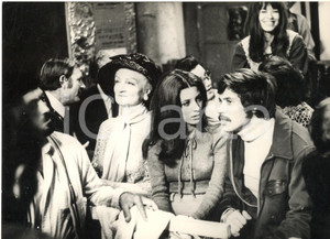 Fotografia d epoca originale 1970 CINEMA Pietro GERMI Le castagne sono buone Stefania CASINI Gianni MORANDI 1
