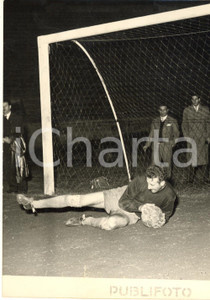 Fotografia d epoca originale 1954 CALCIO Amichevole ITALIAARGENTINA  Roque MARRAPODI portiere Foto 1