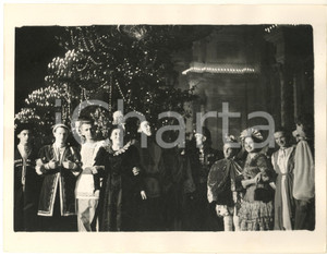 Fotografia d epoca originale 1955 ca MOSCOW USSR Lenin s Mausoleum  Actors watching changing of the guard 1