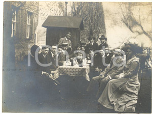 Fotografia d epoca originale 1910 ca MITTWEIDA / GERMANY Giovani del Club Italia  a pranzo  Foto 11x8 1