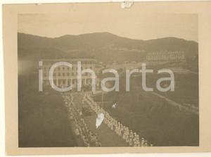 Fotografia d epoca originale 1930 PIETRA LIGURE Ospedale Santa Corona  Autorità in visita Foto 12x9 cm 1