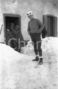 Fotografia d epoca originale 1922 Escursionisti al rifugio dello ZUCCONE CAMPELLI NEGATIVO ORIGINALE 1