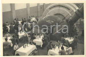 Fotografia d epoca originale 1950 ca LEGNANO Ditta Franco TOSI Meccanica  Pranzo aziendale Foto 15x10 1 1