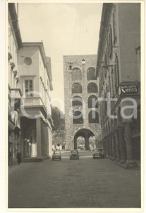 Fotografia d epoca originale 1950 ca COMO Porta Torre  Studio dentista Casartelli Foto ANIMATA auto 12x18 1