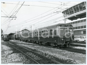 Fotografia d epoca originale 1975 ca ESPANA  FGC Ferrocarriles Generalidad Cataluña  Treno in stazione FOTO 1