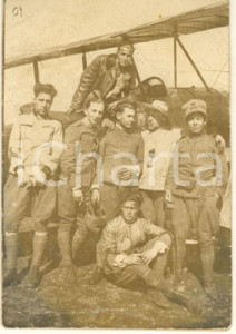 Fotografia d epoca originale 1923 AVIAZIONE Ivo CORTI con biplano e commilitoni  Foto 6x8 cm 1