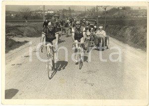 Fotografia d epoca originale 1945 ca Area di TORINO CICLISMO DILETTANTI Gara con sidecar Foto 18x11 cm 1