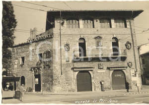 Fotografia d epoca originale 1965 ca VICENZA Palazzo del Territorio Foto bozzetto cartolina ANIMATA 1