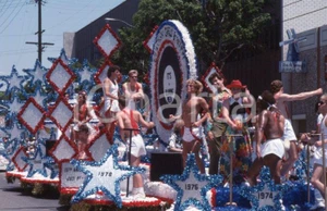 Fotografia d epoca originale 1988 LOS ANGELES Allegorical float gay parade 35 mm VINTAGE SLIDE 6 1