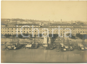 Fotografia d epoca originale 1900 ca ROMA Porto di Ripa Grande e Lanterna  Foto 24x18 cm animata barche 1